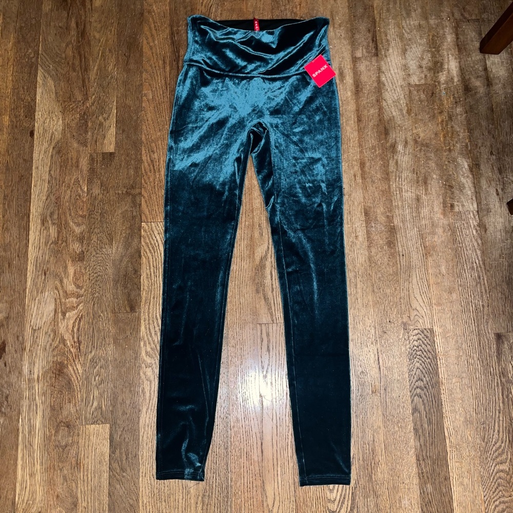 NWT Spanx Green Velvet Leggings Tights size medium